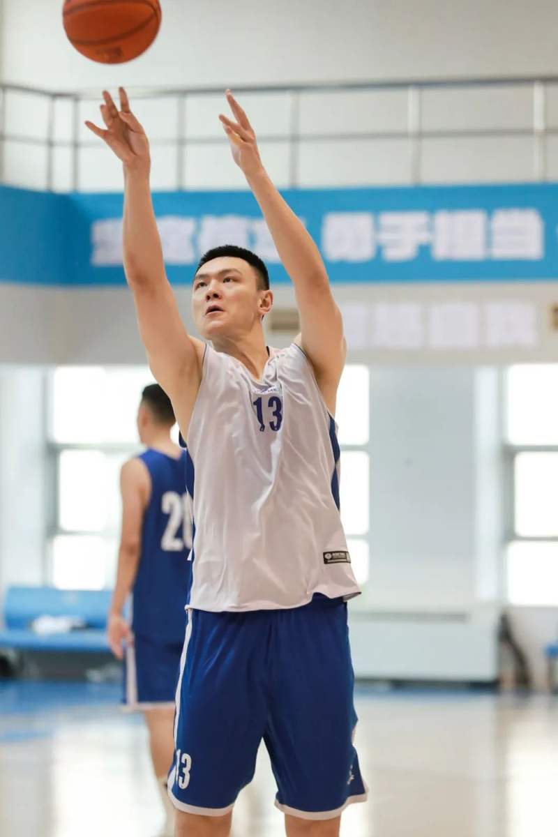 关于职业篮球联赛马不停蹄，积极备战新赛季的信息