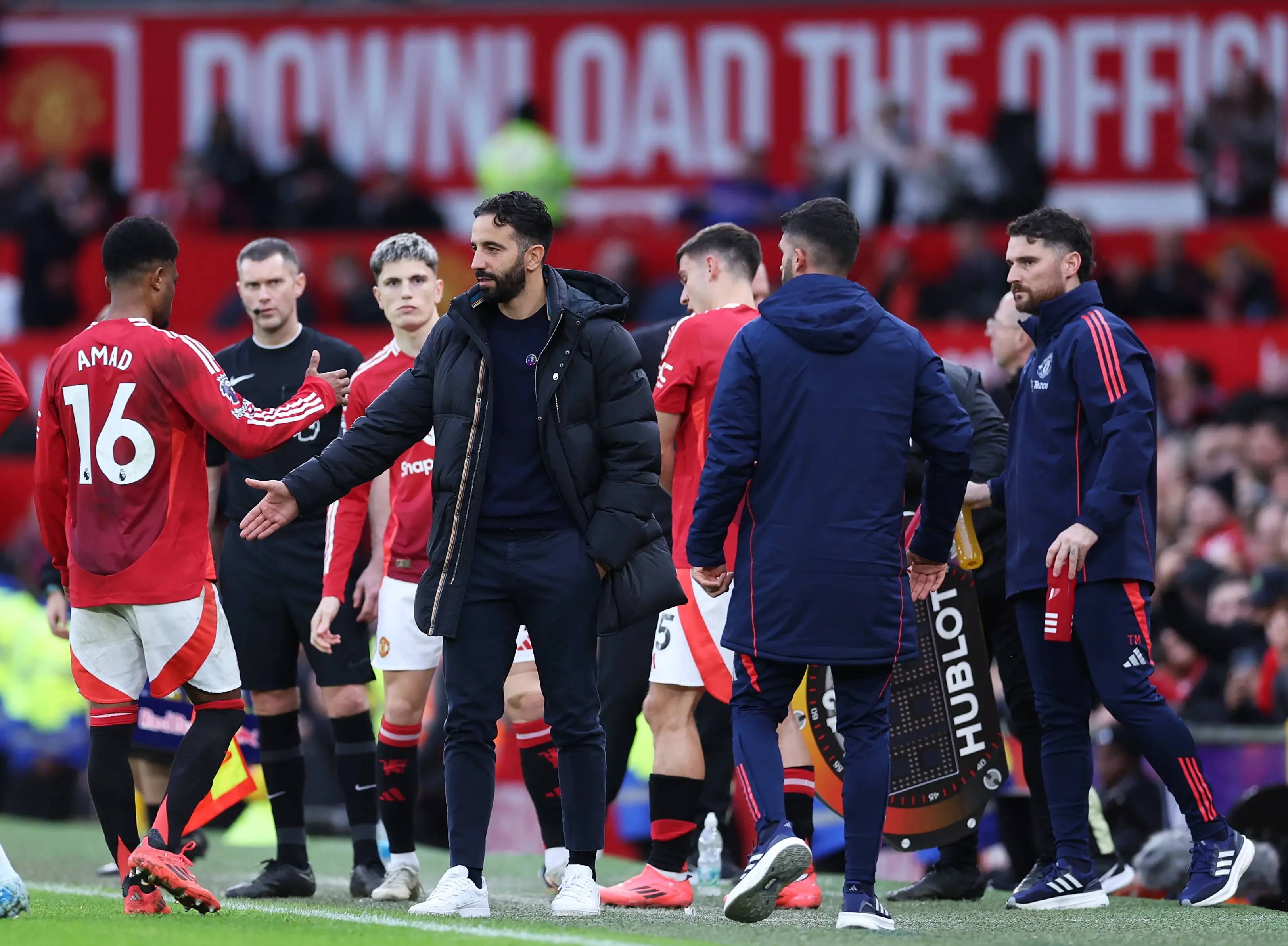 包含波尔图生死战告捷，曼联遗憾回家的词条