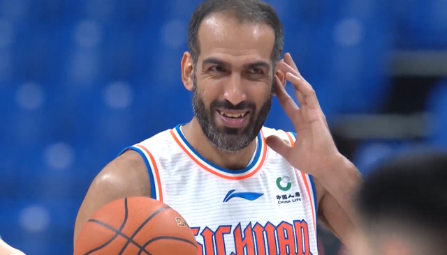 教练临场战术应变危机，队员须尽备驾驭能力的简单介绍